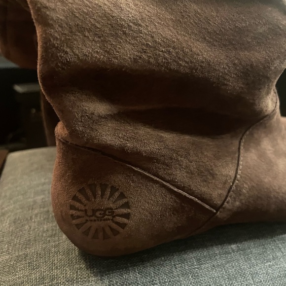 🚨. 🌼UGG Perforated Slouchy Suede Boots.🌼 - Picture 3 of 6